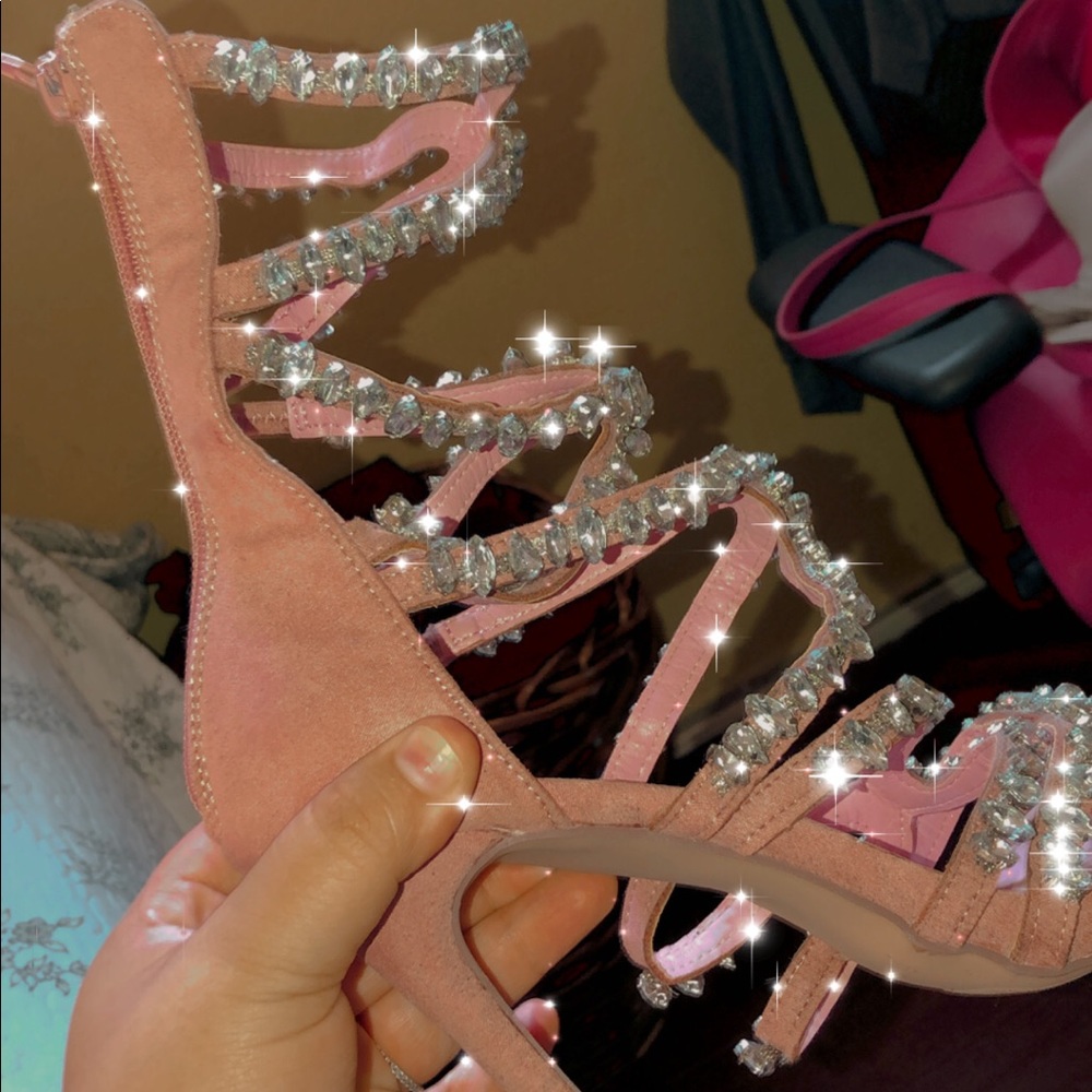 Women’s shoes